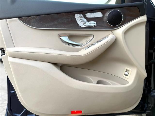 used 2019 Mercedes-Benz GLC 300 car
