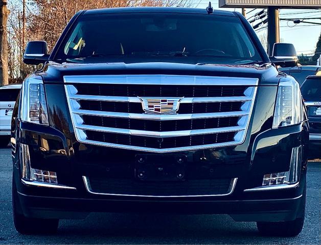 used 2018 Cadillac Escalade ESV car, priced at $27,489