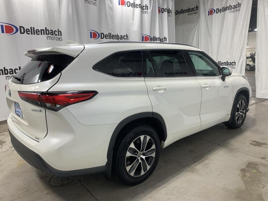 used 2021 Toyota Highlander Hybrid car, priced at $37,436