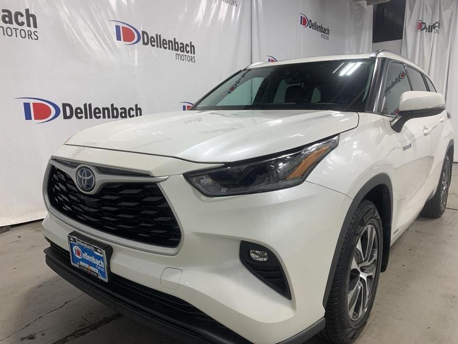 used 2021 Toyota Highlander Hybrid car, priced at $37,436