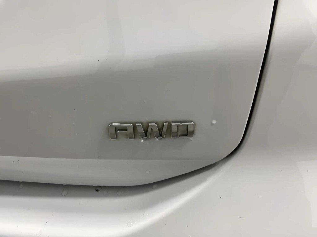 used 2021 Chevrolet Equinox car, priced at $19,000
