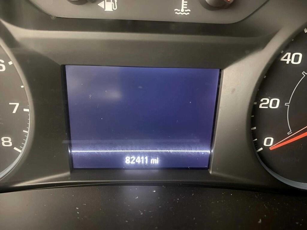 used 2021 Chevrolet Equinox car, priced at $19,000