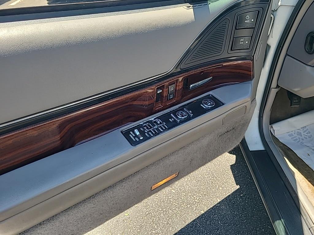 used 1999 Buick LeSabre car, priced at $4,250