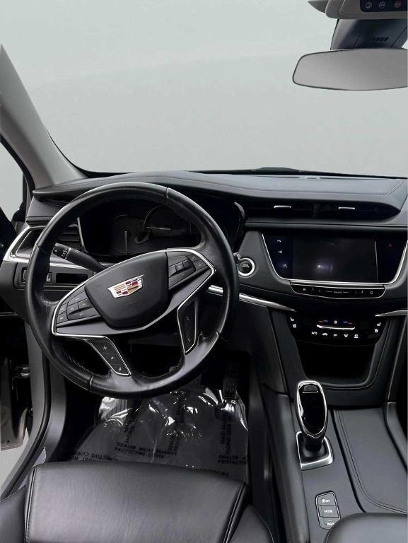 used 2019 Cadillac XT5 car, priced at $22,000