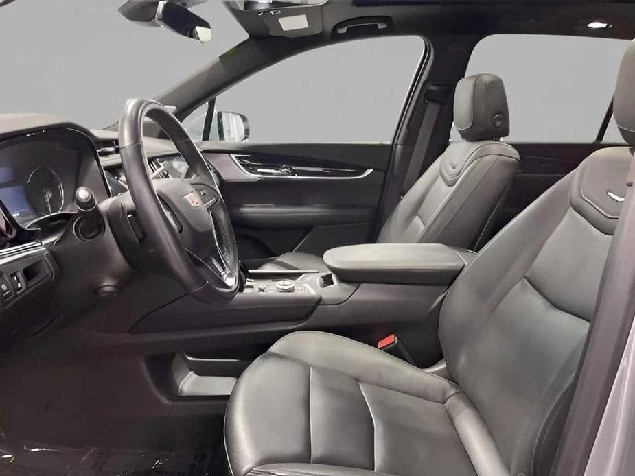 used 2024 Cadillac XT6 car, priced at $49,000