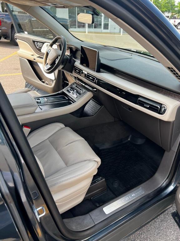 used 2021 Lincoln Aviator car, priced at $39,875