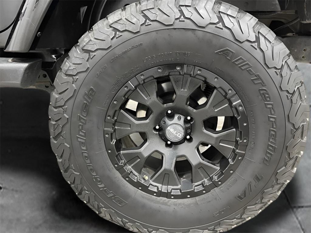 used 2016 Jeep Wrangler Unlimited car, priced at $18,500