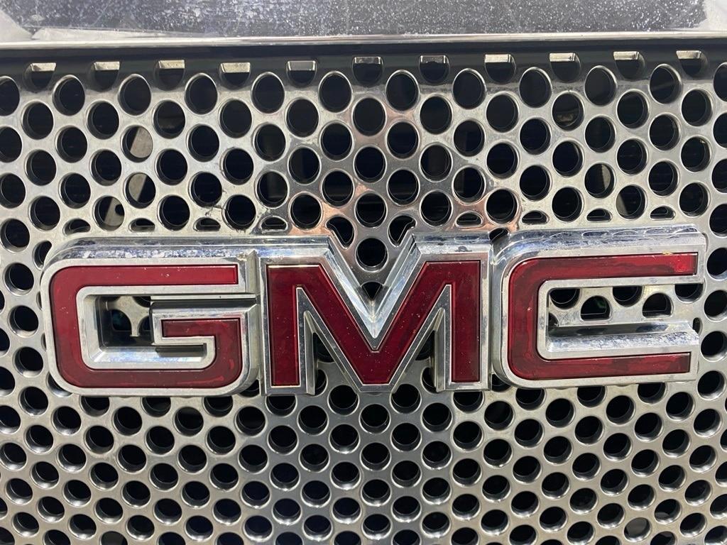 used 2007 GMC Yukon car, priced at $6,000