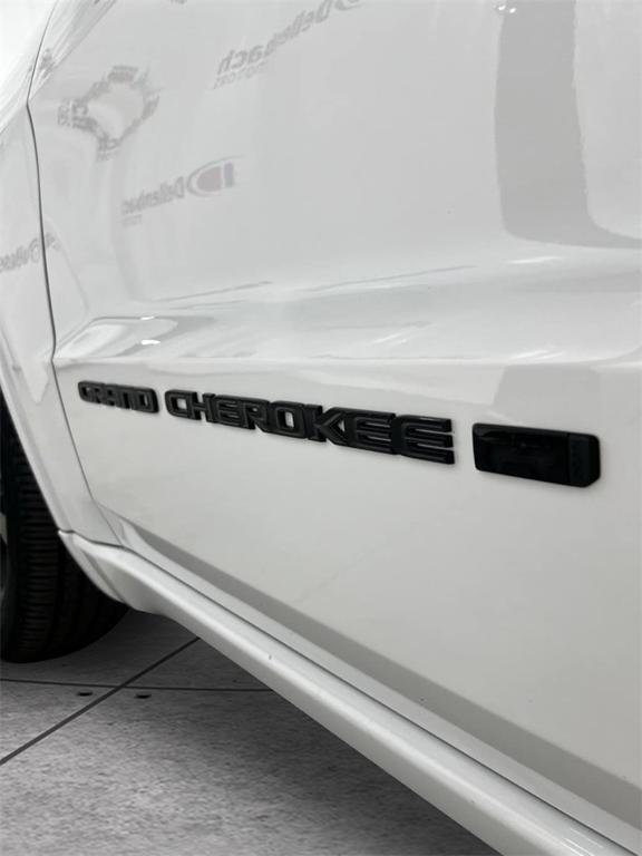 used 2022 Jeep Grand Cherokee WK car, priced at $28,815