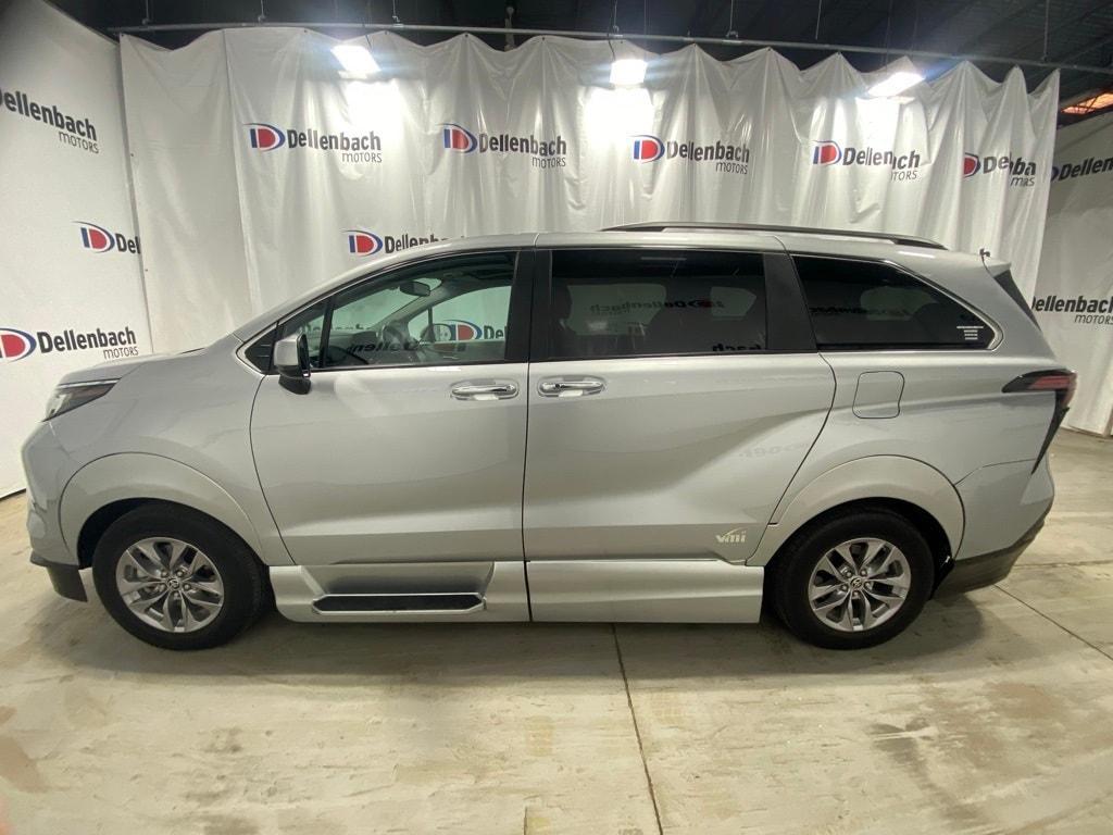 used 2022 Toyota Sienna car, priced at $69,500