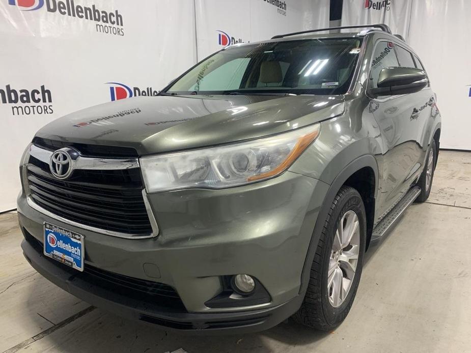 used 2015 Toyota Highlander car, priced at $18,841