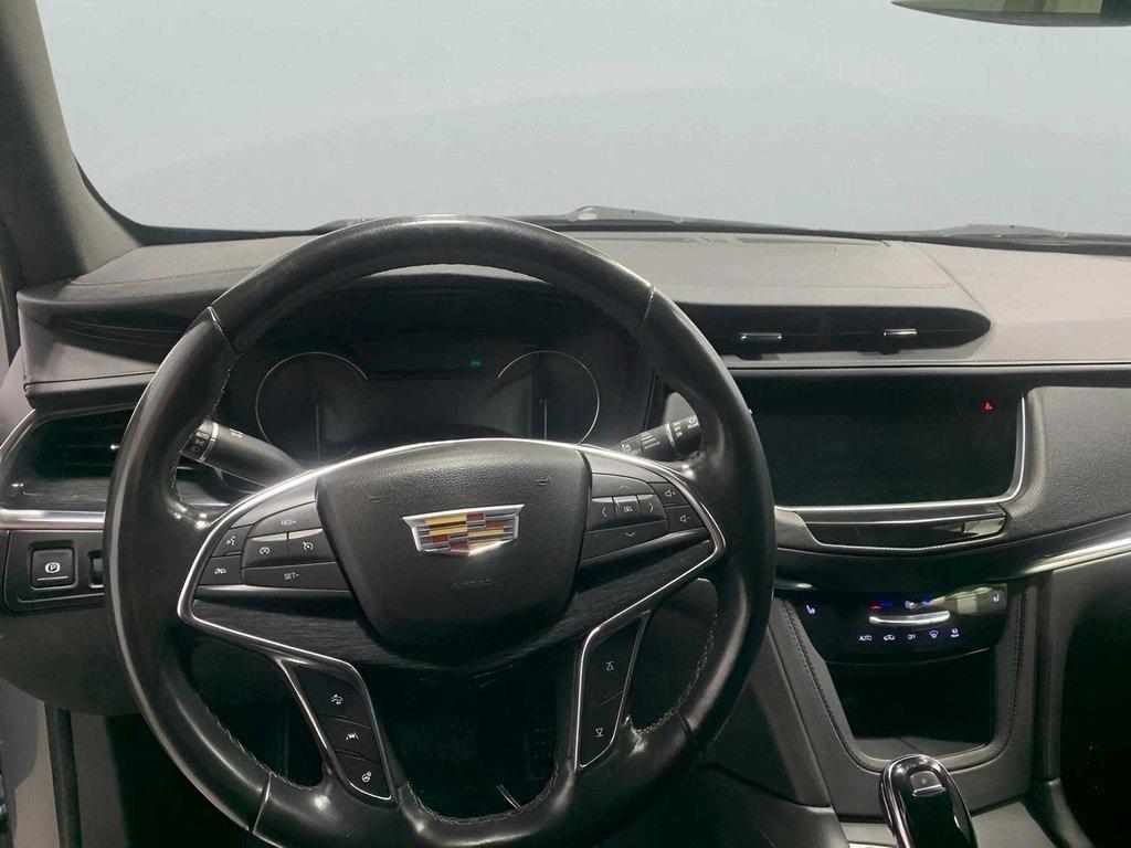 used 2021 Cadillac XT5 car, priced at $30,500