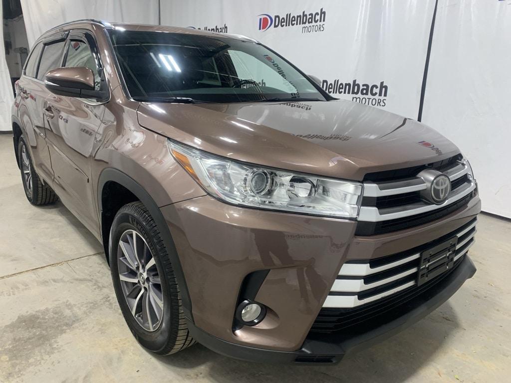 used 2017 Toyota Highlander car, priced at $24,755