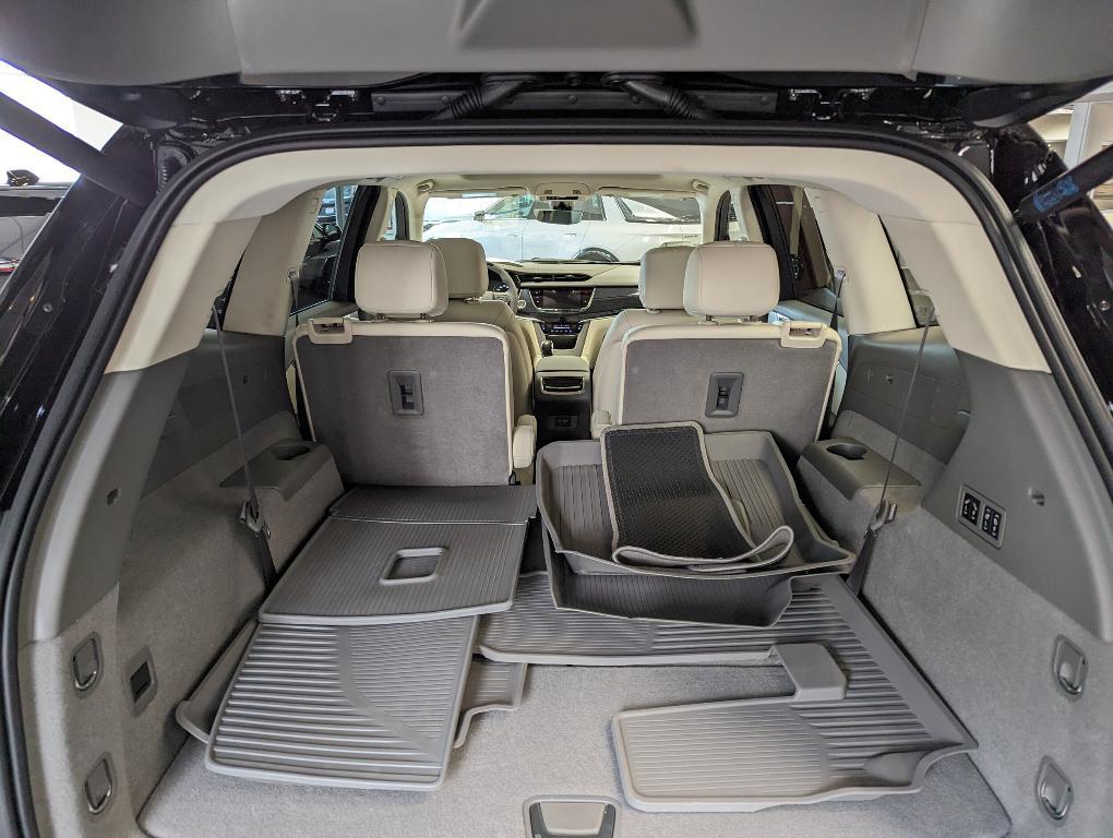 new 2024 Cadillac XT6 car, priced at $63,000