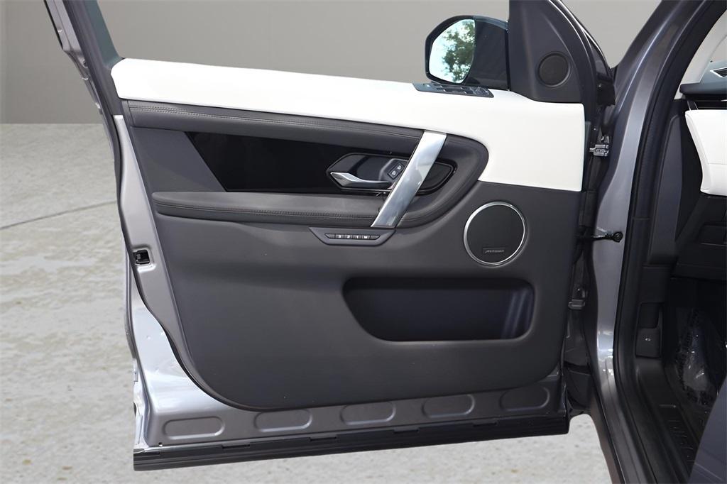 new 2025 Land Rover Discovery Sport car, priced at $52,368