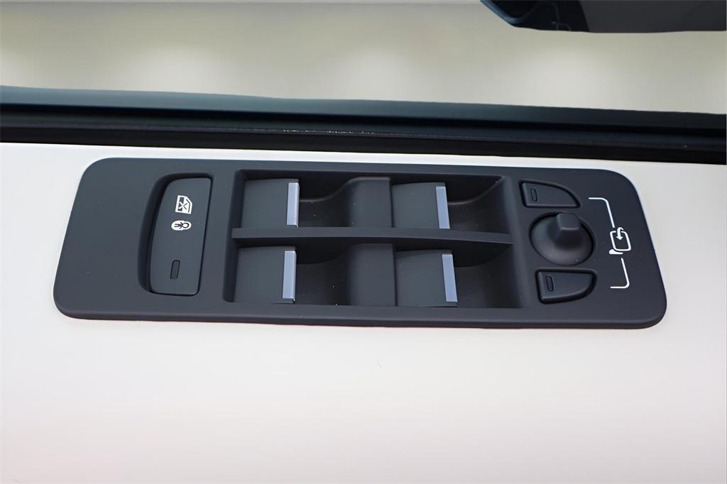 new 2025 Land Rover Discovery Sport car, priced at $52,368