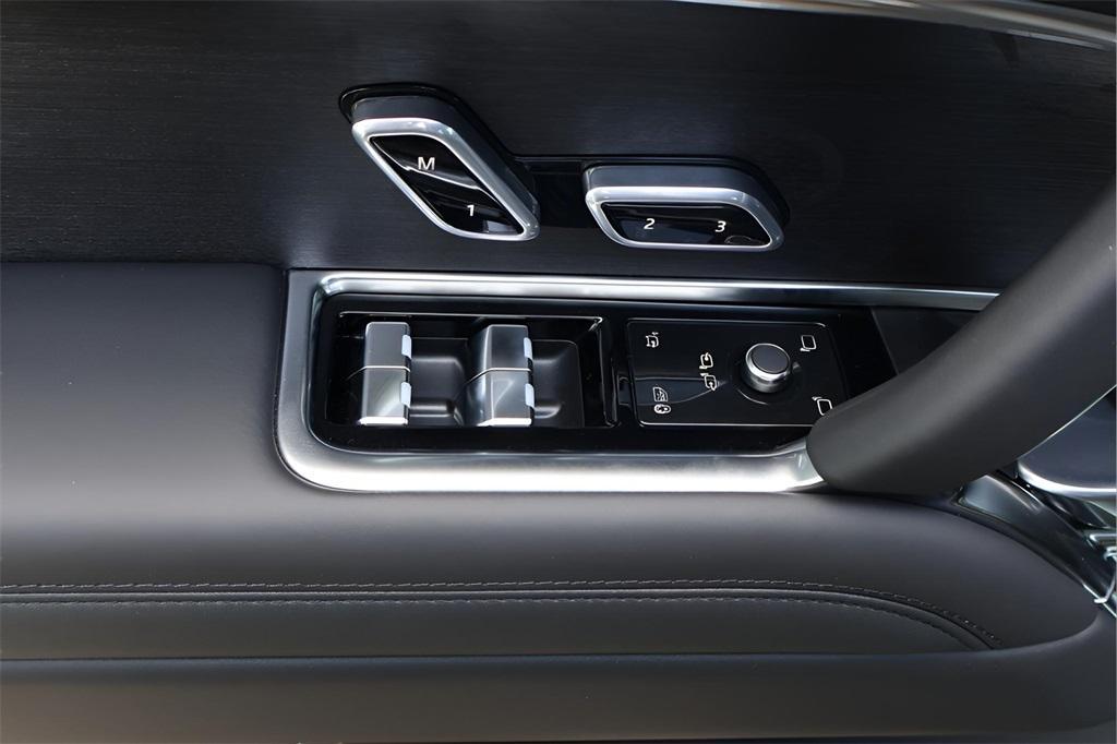 new 2025 Land Rover Range Rover car, priced at $129,680