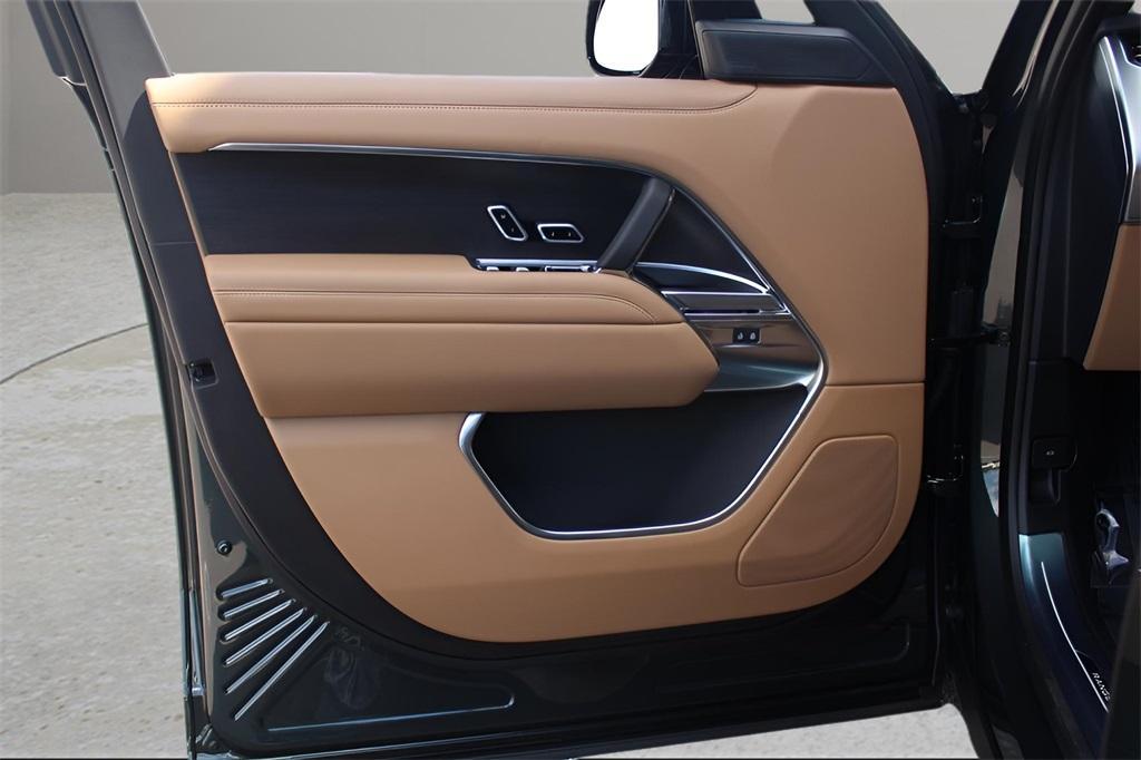 new 2025 Land Rover Range Rover car, priced at $143,955