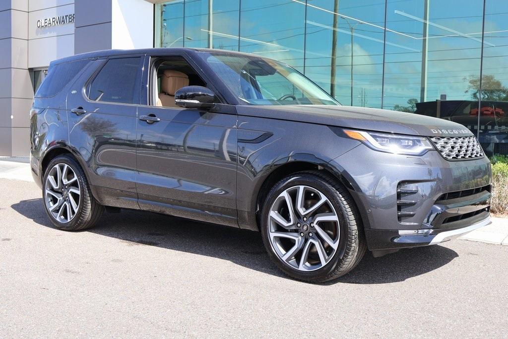 new 2025 Land Rover Discovery car, priced at $86,768