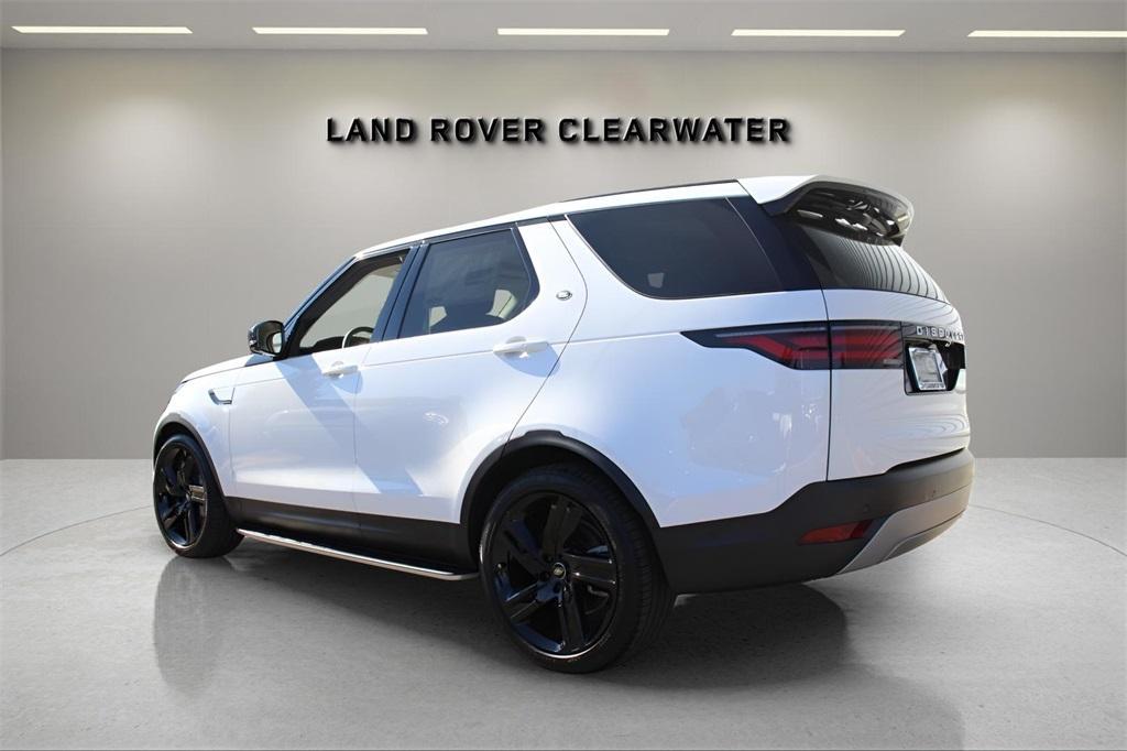 new 2025 Land Rover Discovery car, priced at $68,318