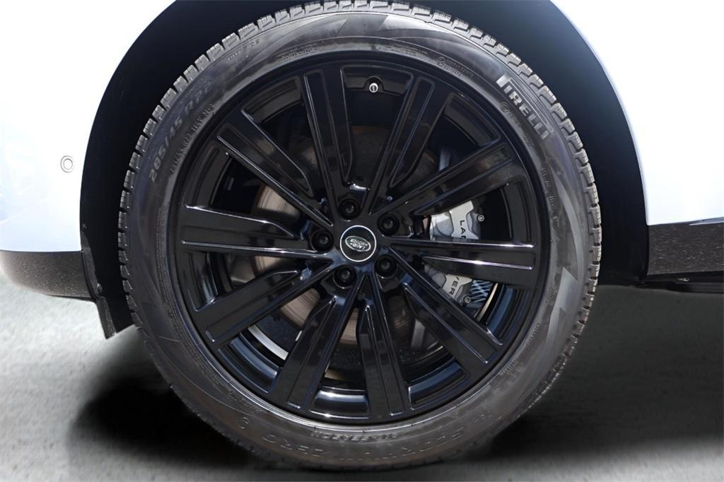 new 2025 Land Rover Range Rover car, priced at $132,630