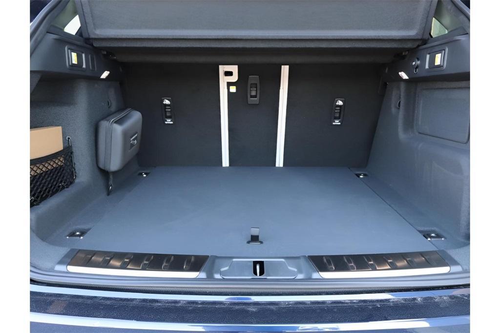 new 2026 Jaguar F-PACE car