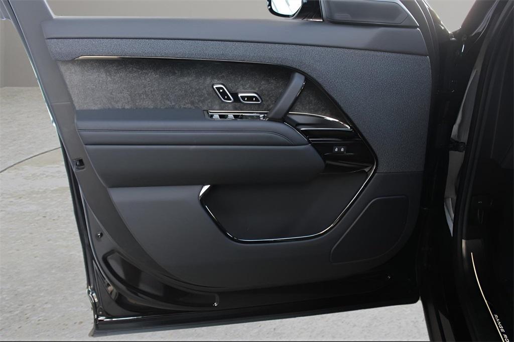 new 2025 Land Rover Range Rover Sport car, priced at $124,240