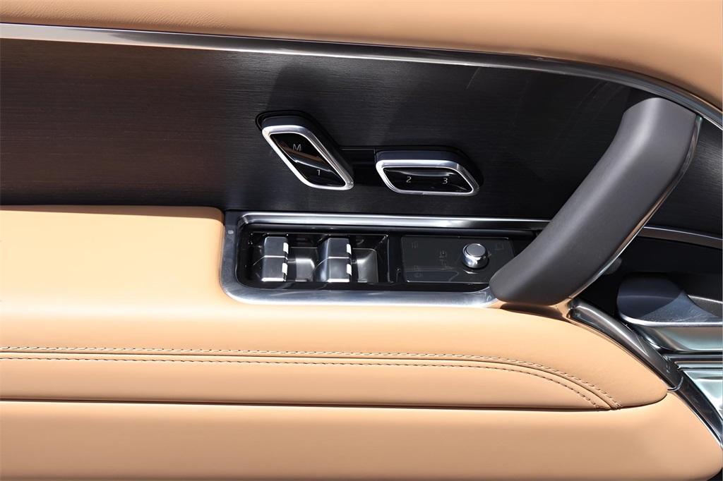 new 2025 Land Rover Range Rover car, priced at $134,090