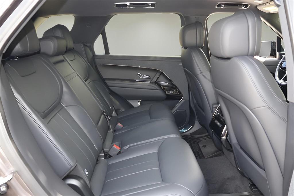new 2025 Land Rover Range Rover Sport car, priced at $102,200