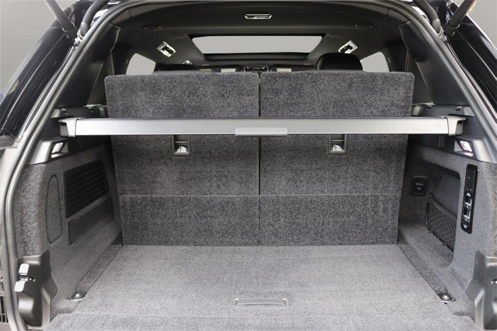 used 2023 Land Rover Range Rover car, priced at $89,939