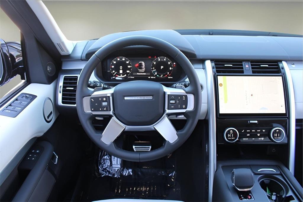 new 2025 Land Rover Discovery car, priced at $84,078