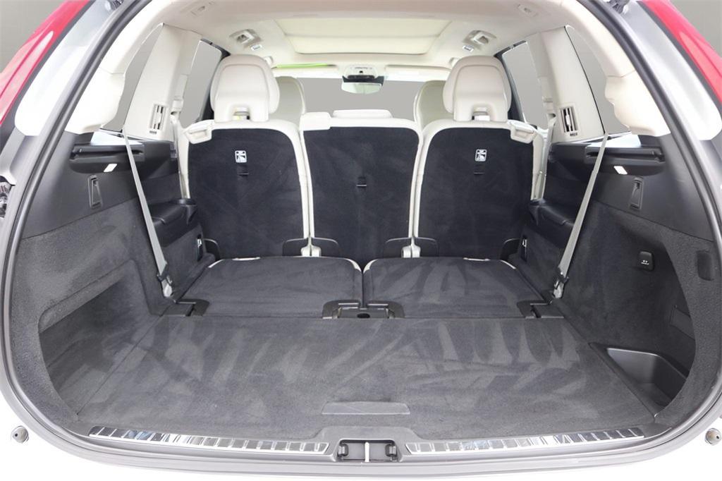 used 2022 Volvo XC90 car, priced at $33,777