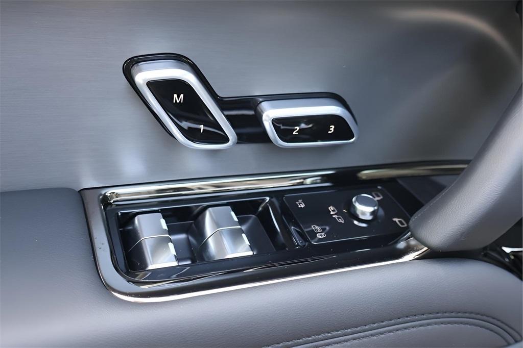 new 2025 Land Rover Range Rover Sport car, priced at $83,755