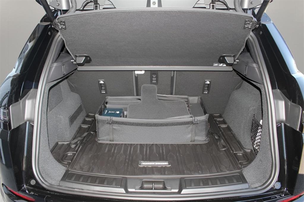 new 2026 Land Rover Range Rover Evoque car