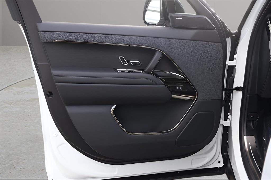 new 2025 Land Rover Range Rover Sport car, priced at $93,090