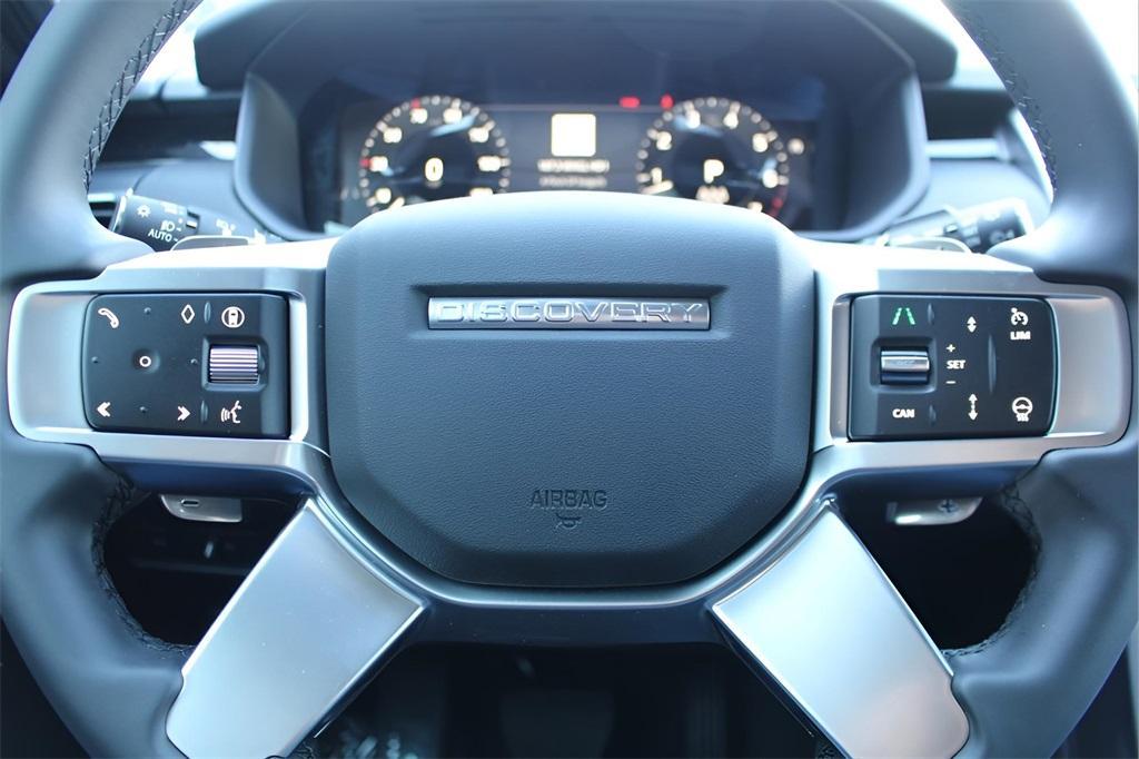 new 2025 Land Rover Discovery car, priced at $64,918