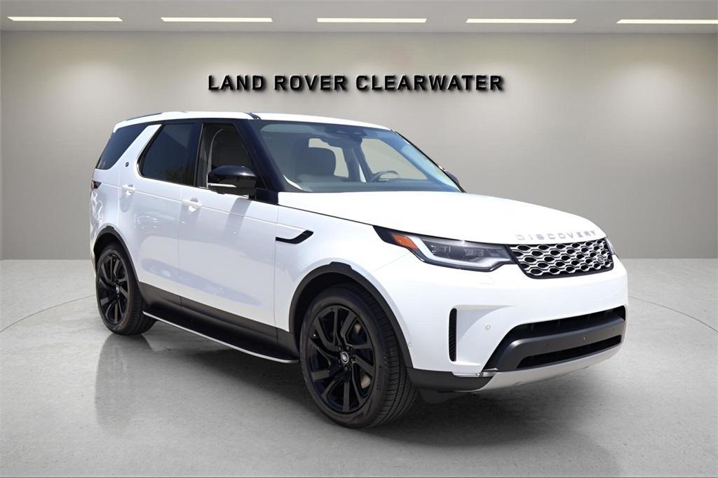 new 2025 Land Rover Discovery car, priced at $67,443