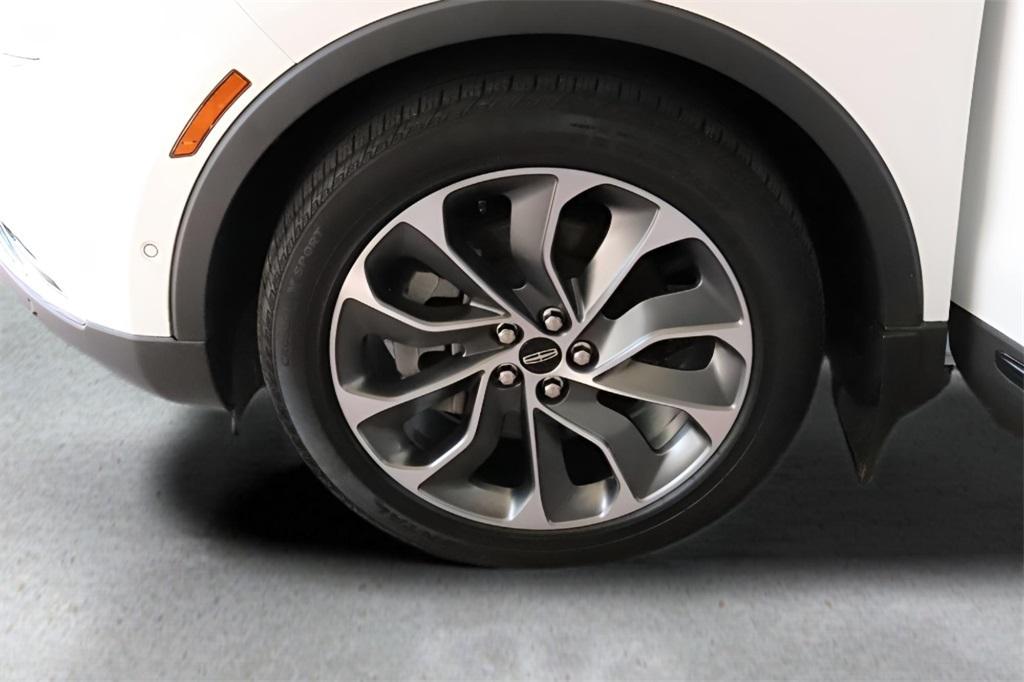 used 2022 Lincoln Nautilus car, priced at $35,962