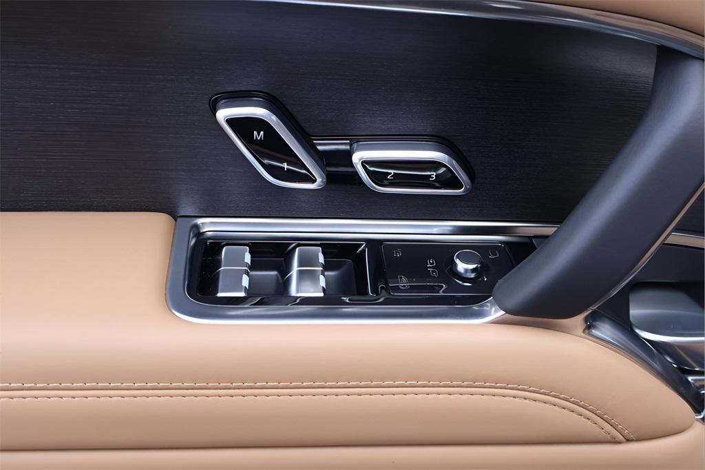 new 2025 Land Rover Range Rover car, priced at $137,555