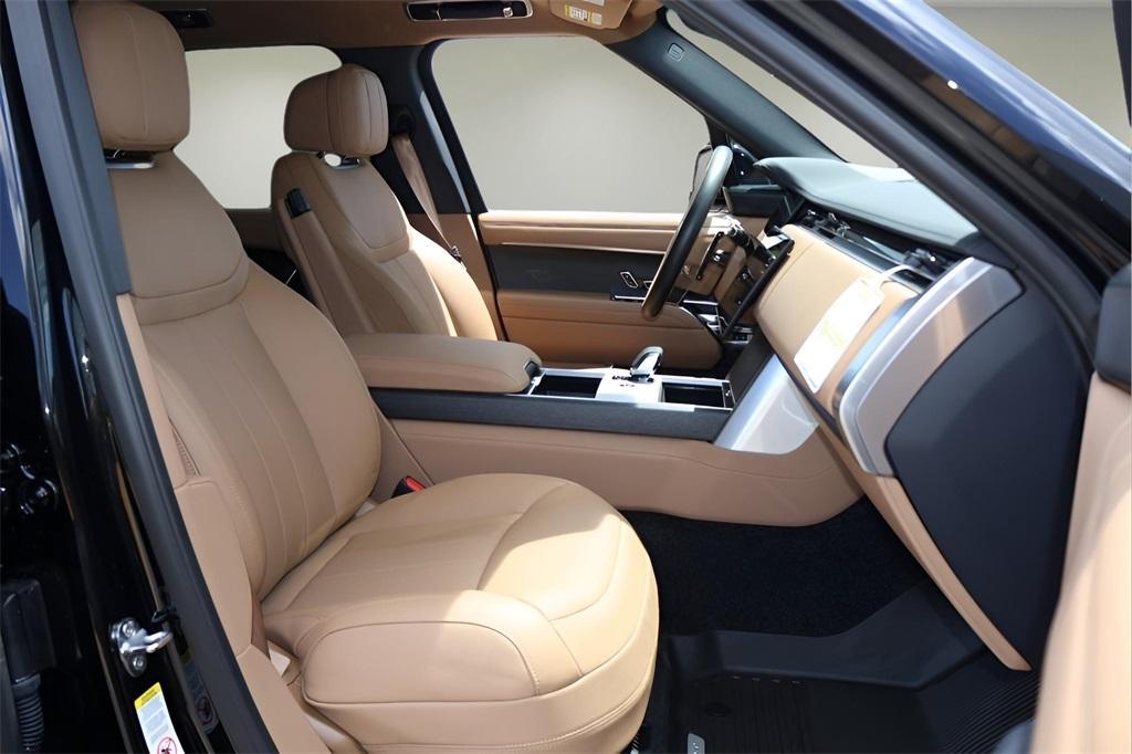new 2025 Land Rover Range Rover car, priced at $137,555