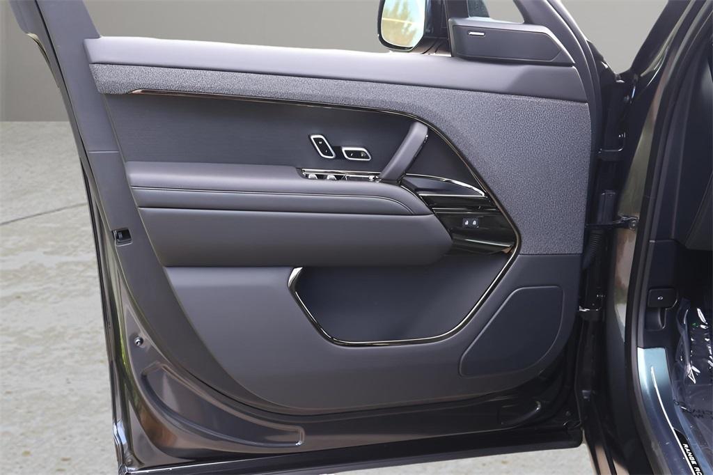 new 2025 Land Rover Range Rover Sport car, priced at $108,950