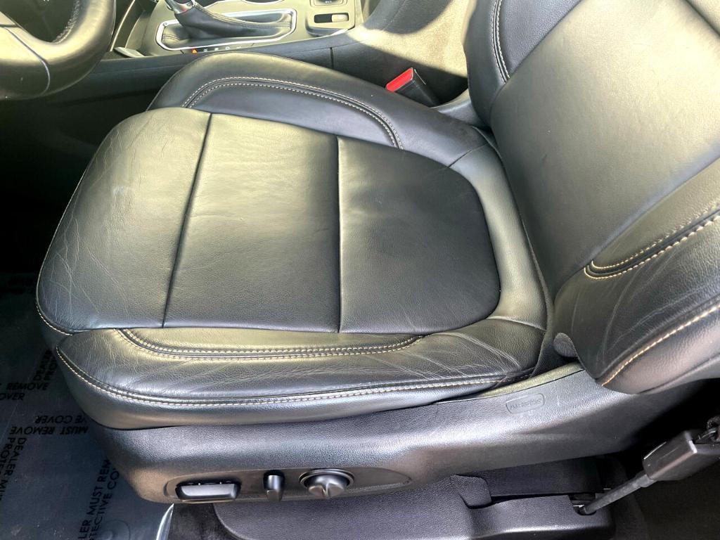 used 2020 Chevrolet Traverse car, priced at $17,990