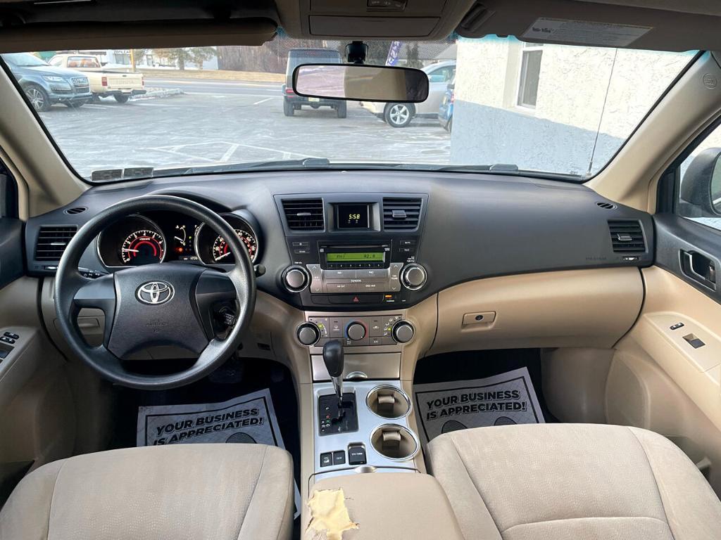 used 2012 Toyota Highlander car, priced at $11,990