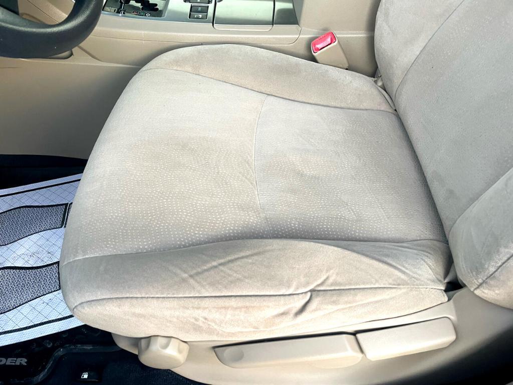 used 2012 Toyota Highlander car, priced at $11,990