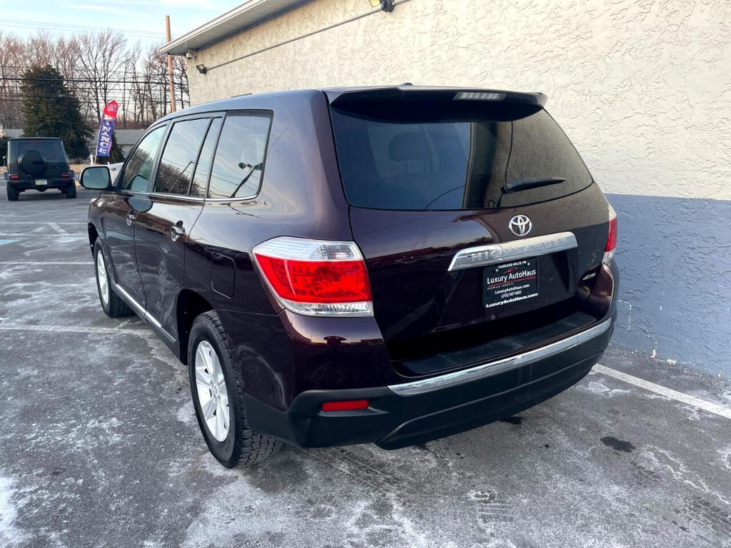used 2012 Toyota Highlander car, priced at $11,990