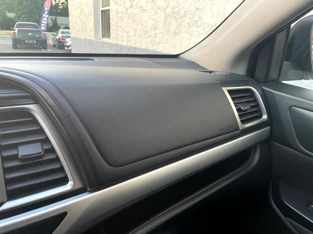 used 2019 Toyota Highlander car, priced at $19,990