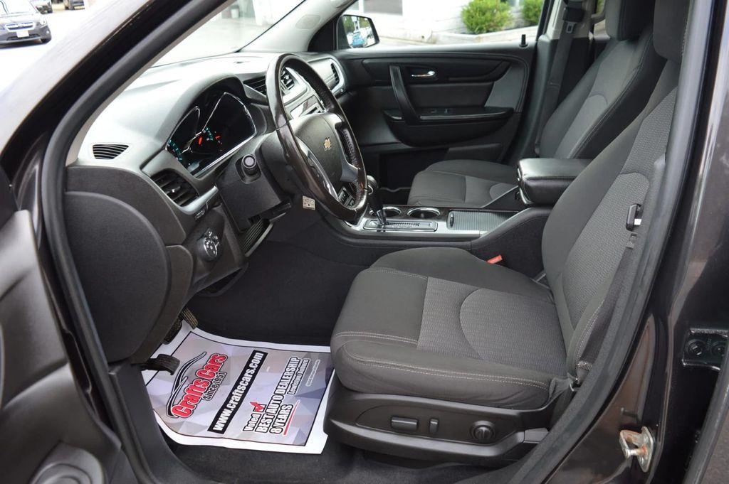 used 2017 Chevrolet Traverse car, priced at $11,990