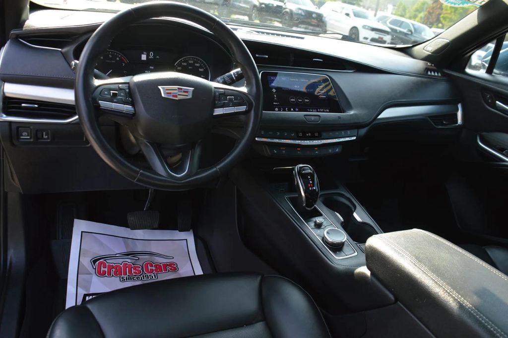 used 2020 Cadillac XT4 car, priced at $17,990