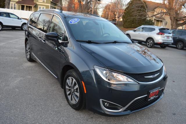 used 2020 Chrysler Pacifica car, priced at $21,990