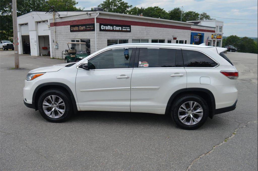used 2015 Toyota Highlander car, priced at $17,990